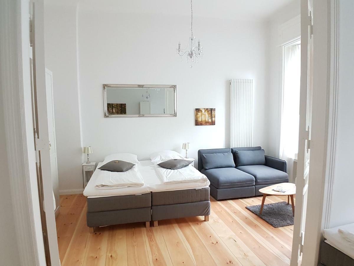 Lang Re By Rockchair Apartments L Superhost Status L 2 Bedrooms Boxspringbeds In City Center - Cozy Family & Business Flair Welcomes You! Berlino Esterno foto